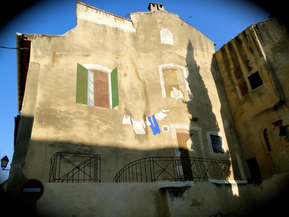 Sympathique Appartement LʼIsle-sur-la-Sorgue Esterno foto